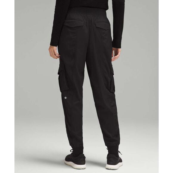 Lululemon Dance Studio Relaxed Fit Mid Rise Cargo Jogger Black - Picture 3 of 12